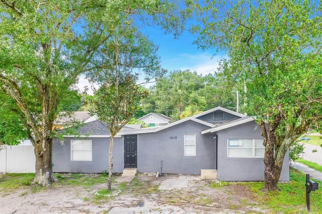 1510 E NEW ORLEANS AVENUE TAMPA, FL 33610