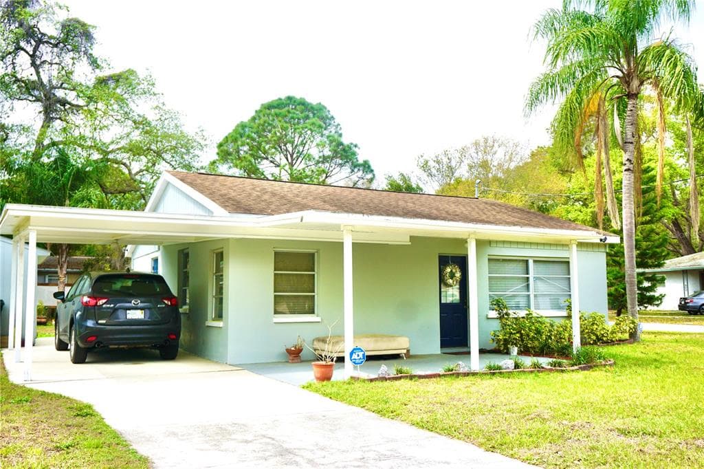 427 6TH STREET NE LARGO, FL 33770