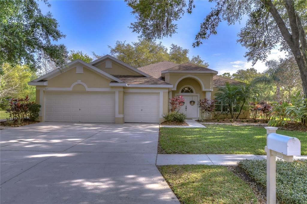315 YELLOW BIRCH LOOP BRANDON, FL 33511