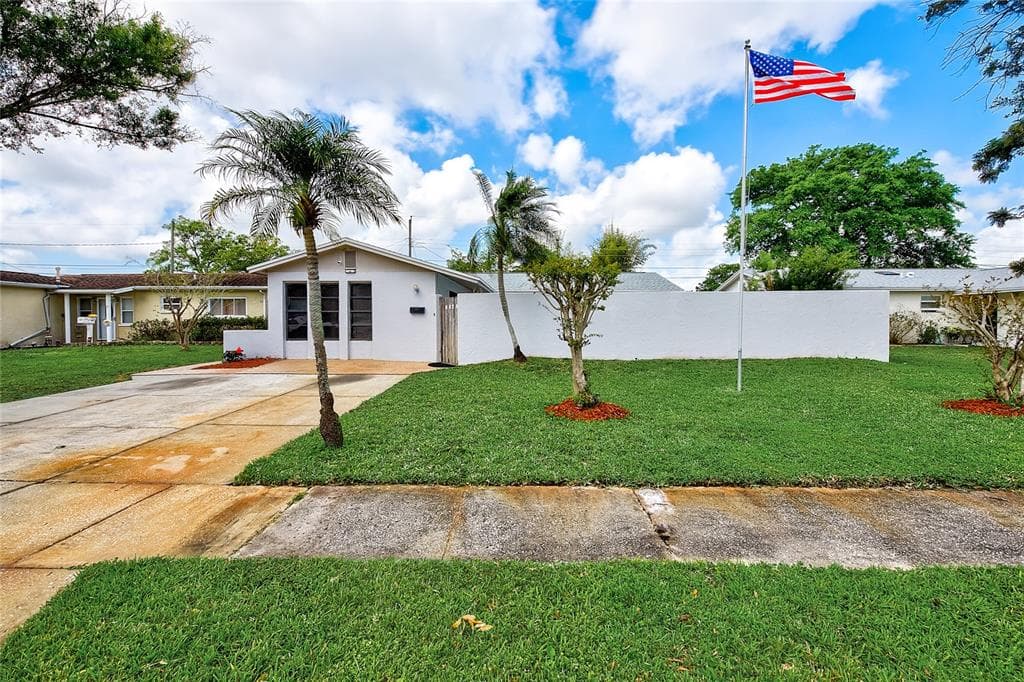 8824 58TH WAY N PINELLAS PARK, FL 33782
