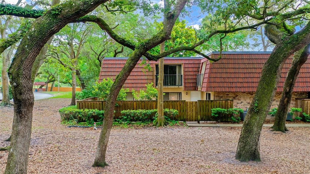 687 1ST COURT PALM HARBOR, FL 34684