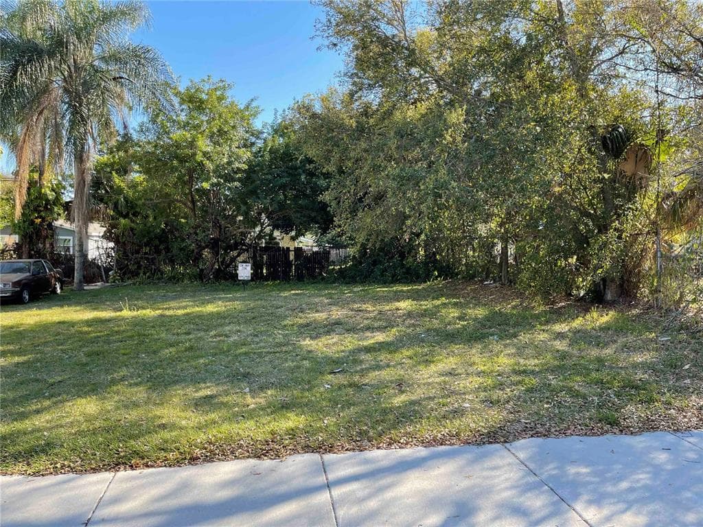 0 PARIS AVENUE S ST PETERSBURG, FL 33701