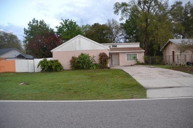 1305 PARK DRIVE CASSELBERRY, FL 32707