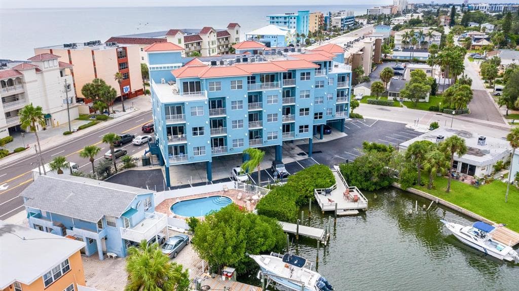 13999 GULF BOULEVARD UNIT 306 MADEIRA BEACH, FL 33708