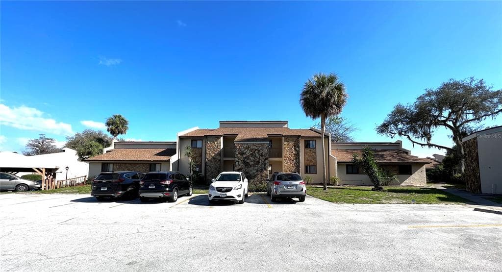 7108 KIRSCH COURT UNIT 6 NEW PORT RICHEY, FL 34653