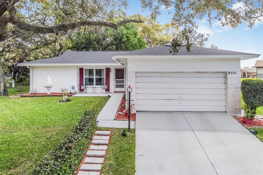 8521 CEDARVIEW COURT