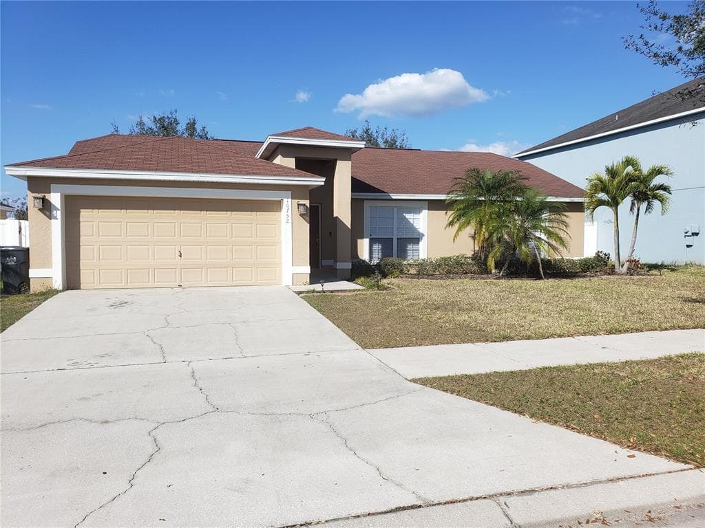 10752 CARLOWAY HILLS DRIVE WIMAUMA, FL 33598