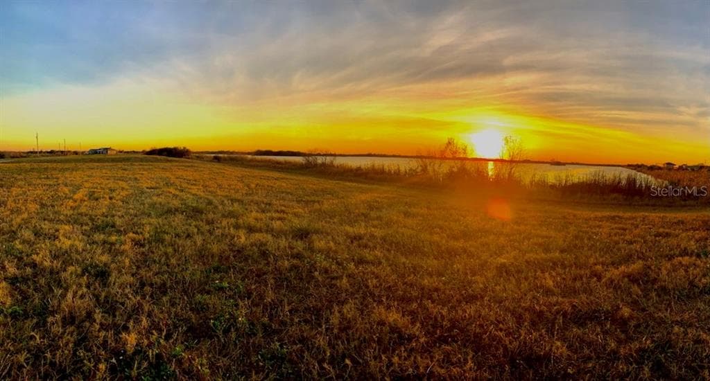 15 LOST RIVER TRAIL RUSKIN, FL 33570