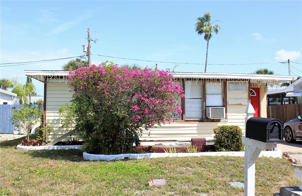 432 S BAYSHORE DRIVE MADEIRA BEACH, FL 33708