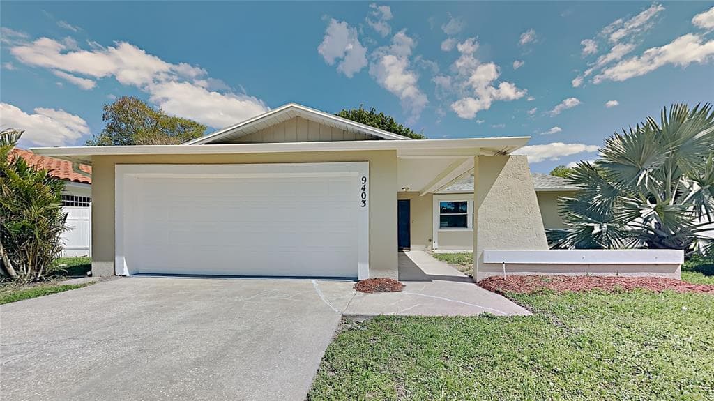 9403 LAURA ANNE DRIVE SEMINOLE, FL 33776