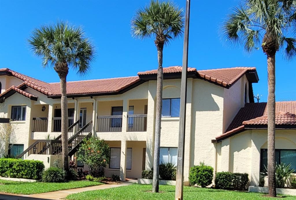 1801 EAST LAKE ROAD UNIT 1J PALM HARBOR, FL 34685