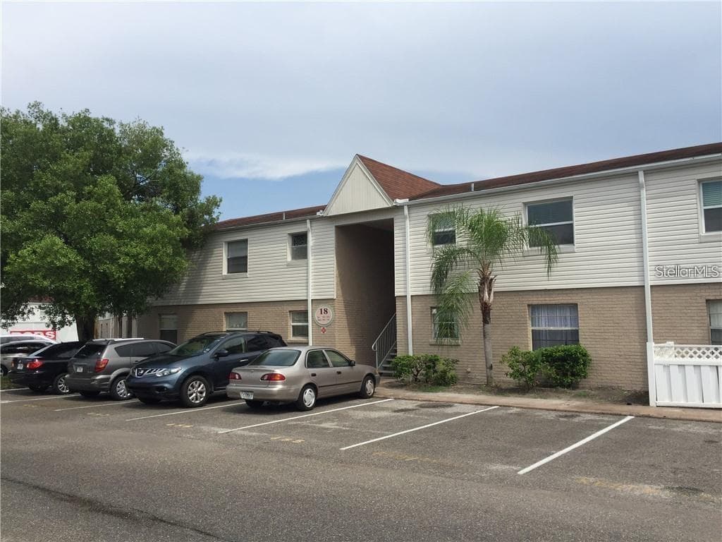 7210 N MANHATTAN AVENUE UNIT 1822