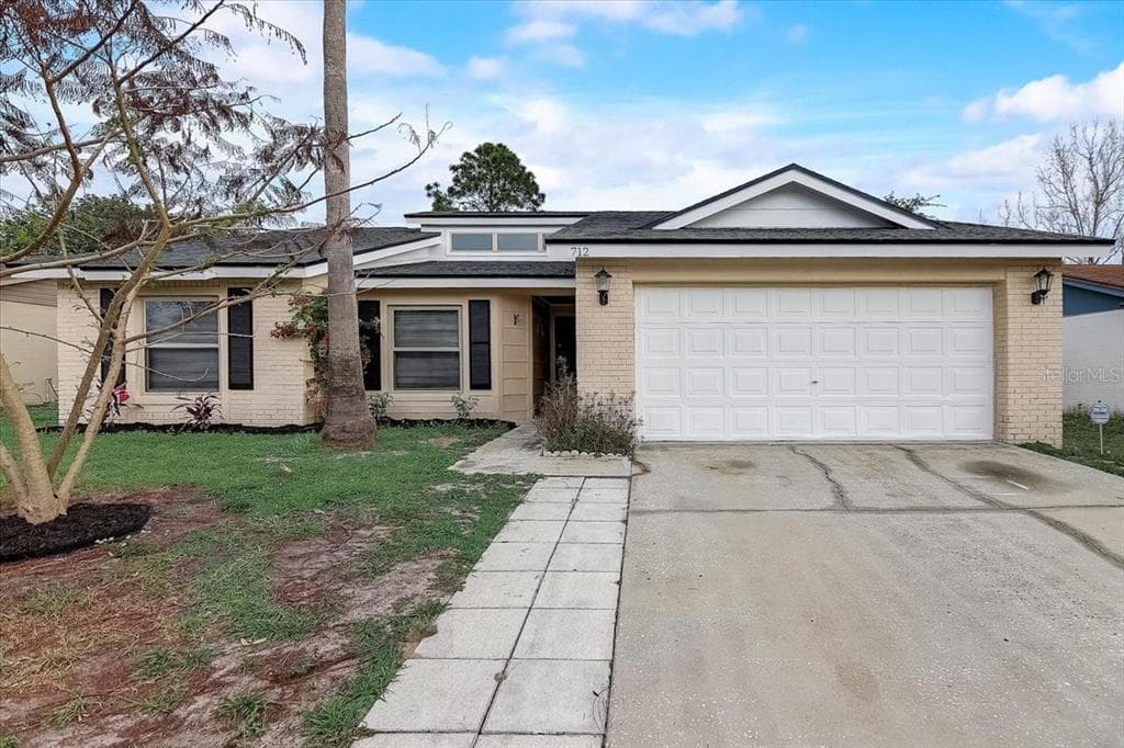 712 HAZY MEADOW COURT BRANDON, FL 33510