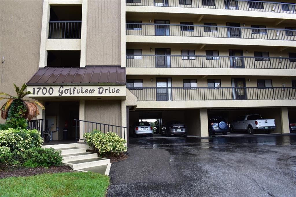 1716 GOLFVIEW DRIVE UNIT 1716 TARPON SPRINGS, FL 34689