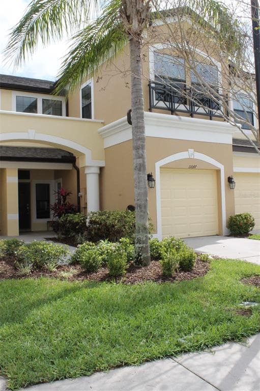 11647 CROWNED SPARROW LANE TAMPA, FL 33626