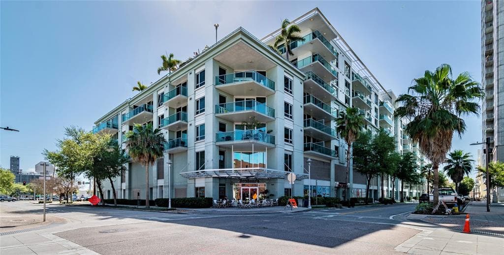 912 CHANNELSIDE DRIVE UNIT 2610 TAMPA, FL 33602