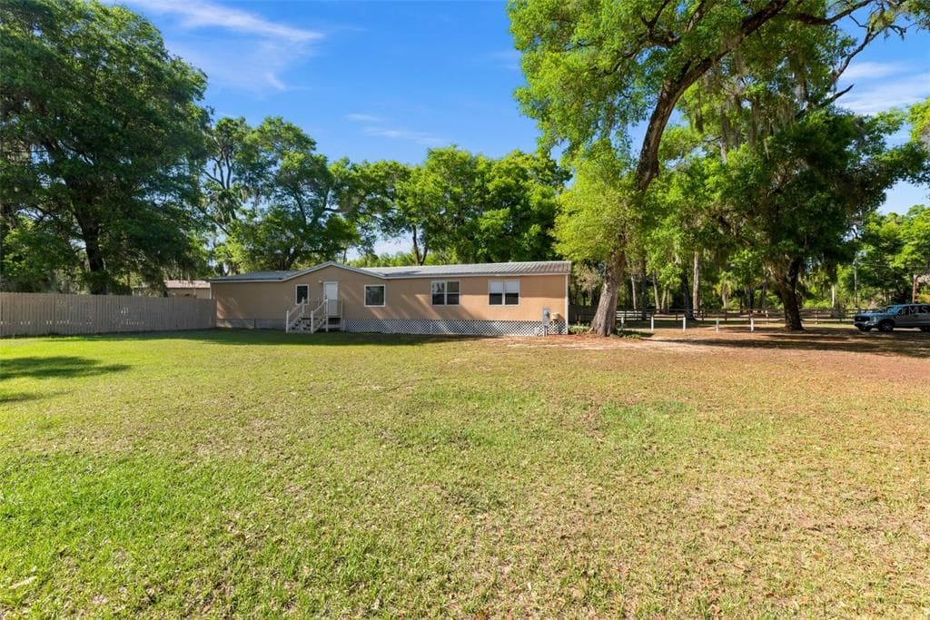 1514 N KINGSWAY ROAD SEFFNER, FL 33584