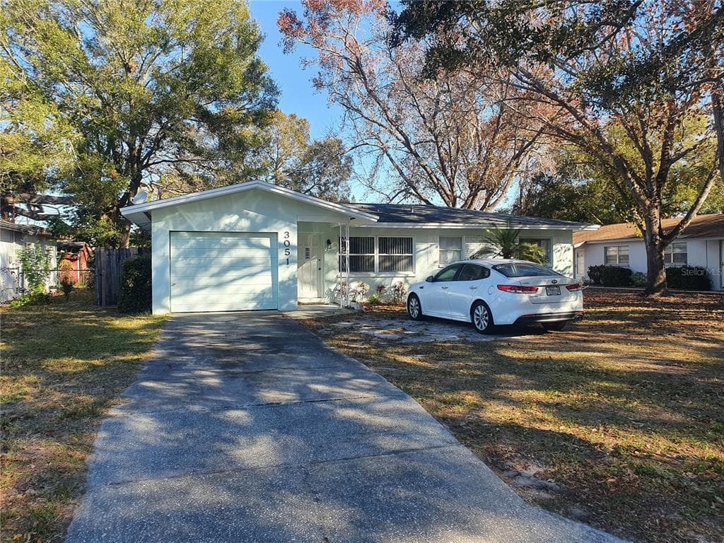3051 PINE TREE AVENUE LARGO, FL 33771