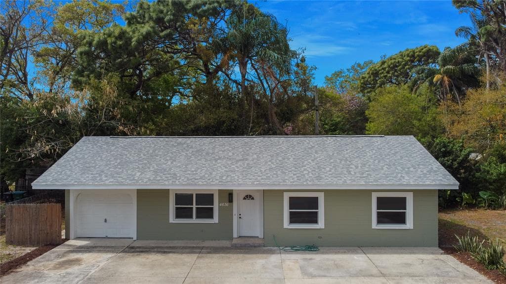 4636 SUNNYDALE LANE N ST PETERSBURG, FL 33709