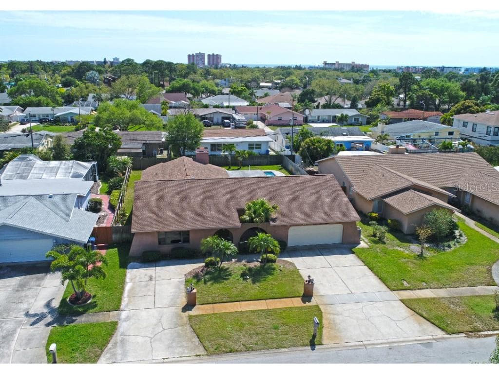 13924 OAK FOREST BOULEVARD S