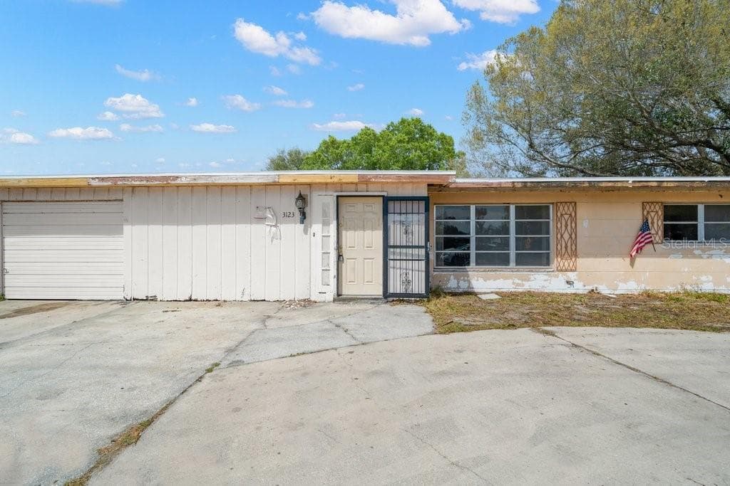 3123 WEBBER STREET SARASOTA, FL 34239
