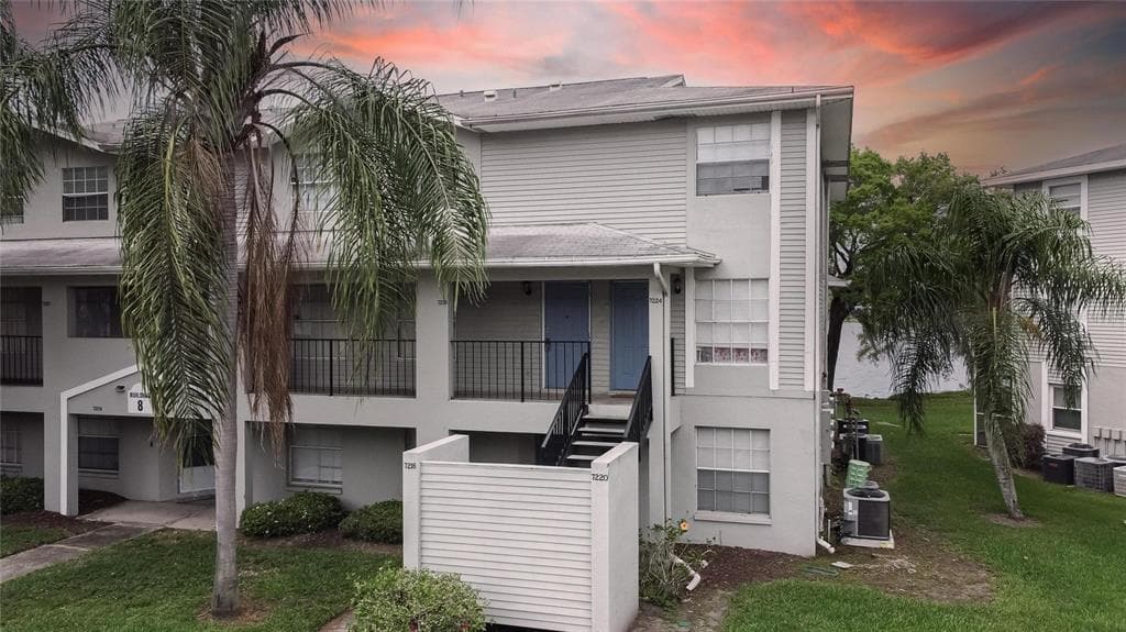 7218 E BANK DRIVE UNIT 205 TAMPA, FL 33617