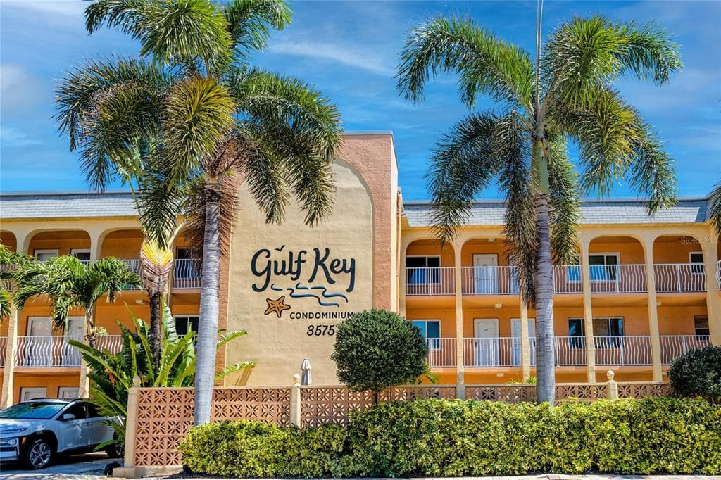 3575 GULF BOULEVARD UNIT 205 ST PETE BEACH, FL 33706