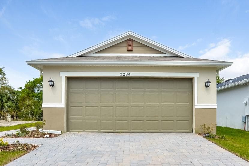 2284 TWIN FLOWER LANE SANFORD, FL 32771
