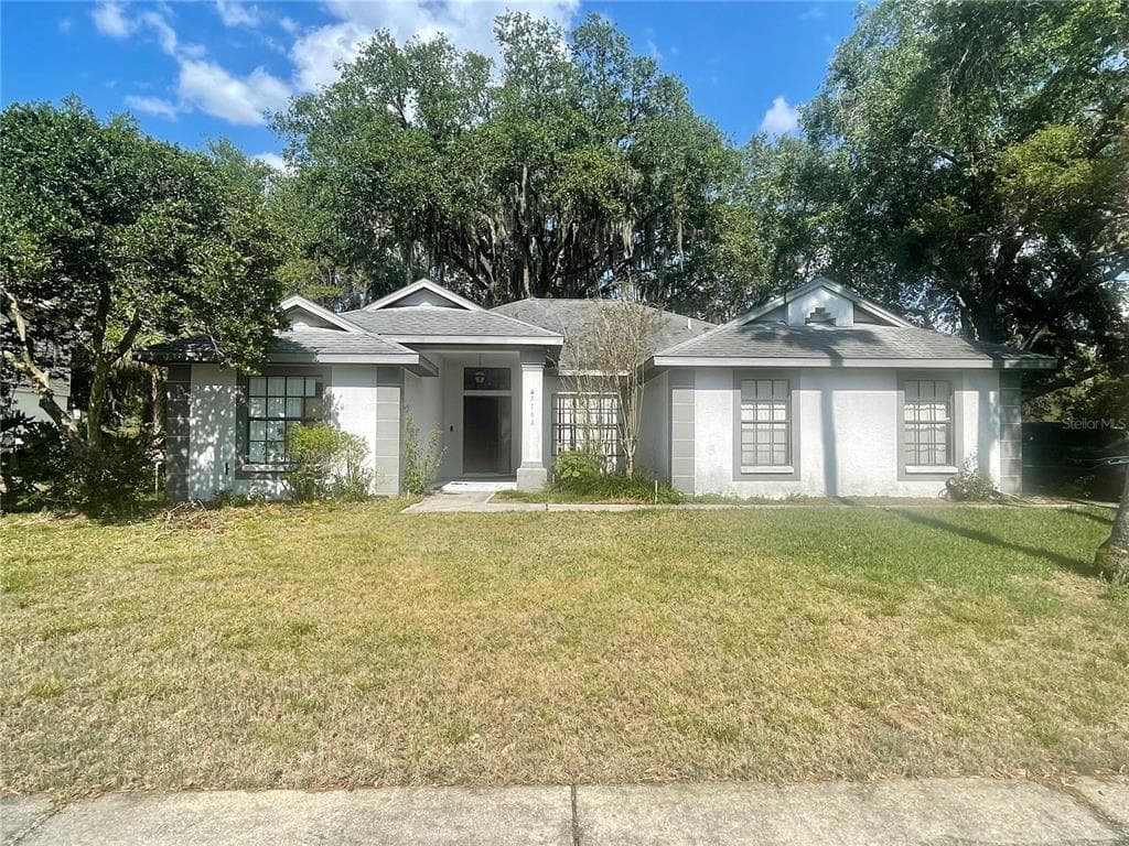 3102 THACKERY COURT PLANT CITY, FL 33566