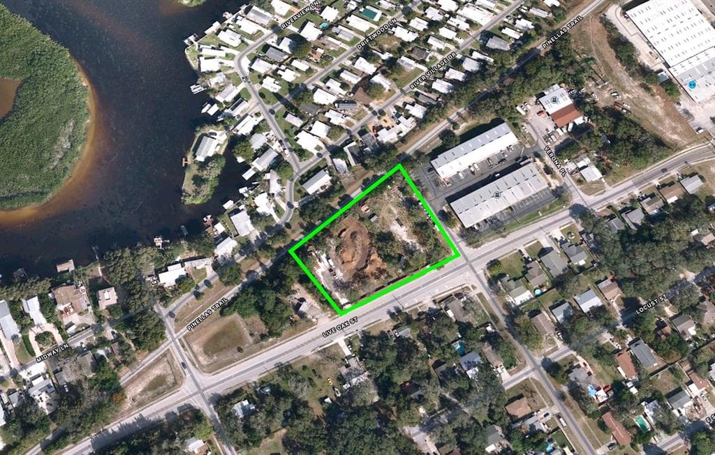 617 LIVE OAK STREET