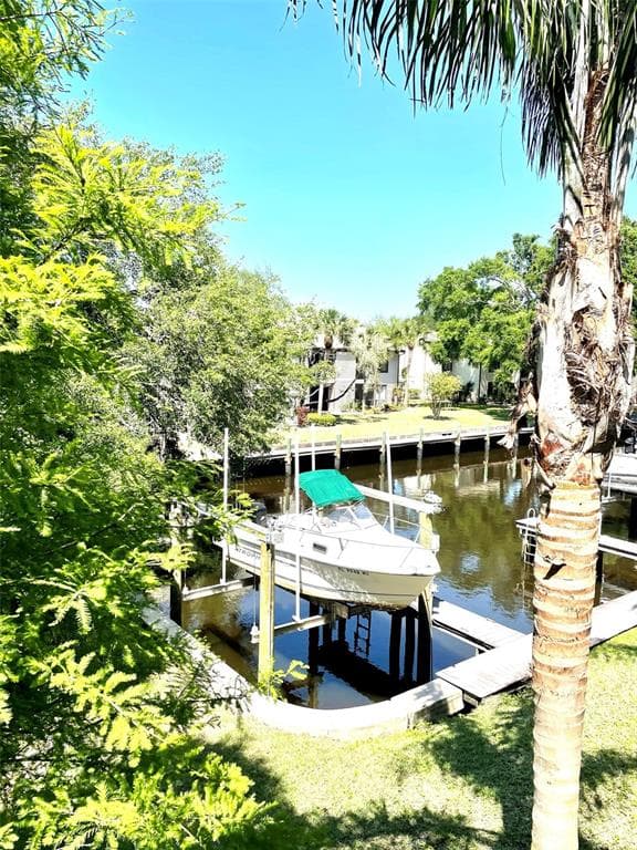 862 CALLISTA CAY LOOP TARPON SPRINGS, FL 34689
