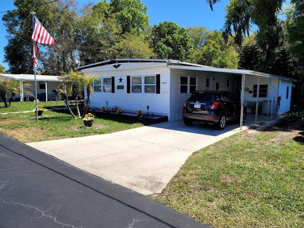 37308 KINKAID DRIVE ZEPHYRHILLS, FL 33541