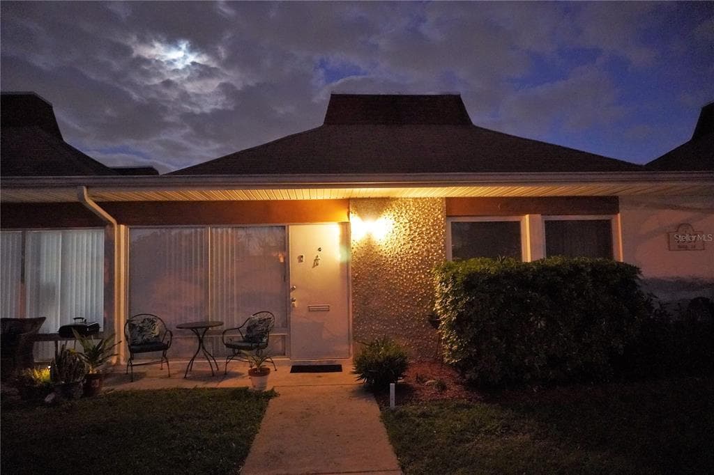 4337 TAHITIAN GARDENS CIRCLE UNIT G HOLIDAY, FL 34691