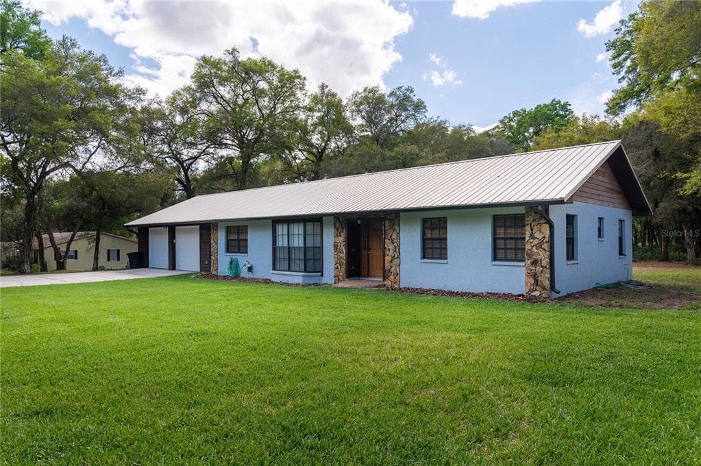6611 FORBES ROAD ZEPHYRHILLS, FL 33540