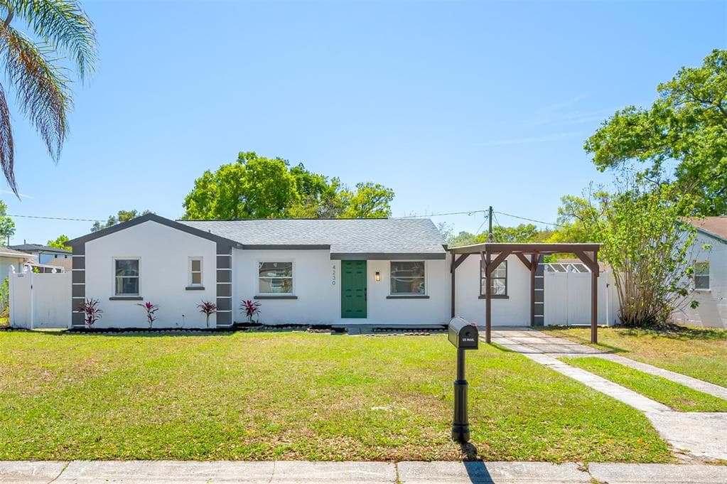 4230 W BAY VISTA AVENUE TAMPA, FL 33611