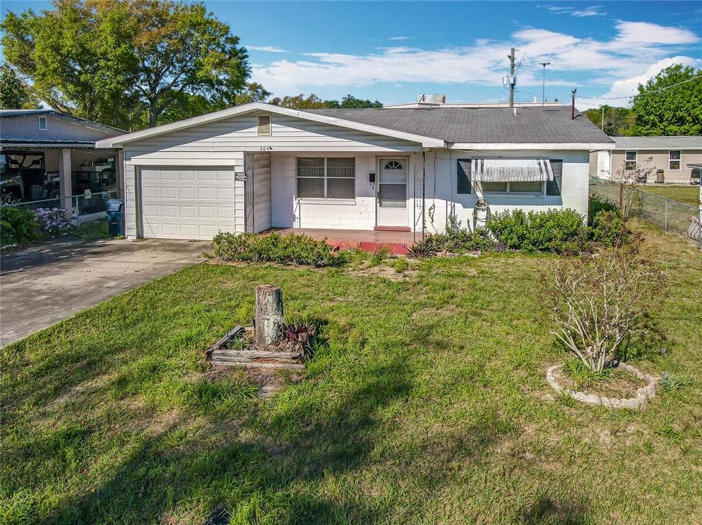 604 OAK STREET AUBURNDALE, FL 33823