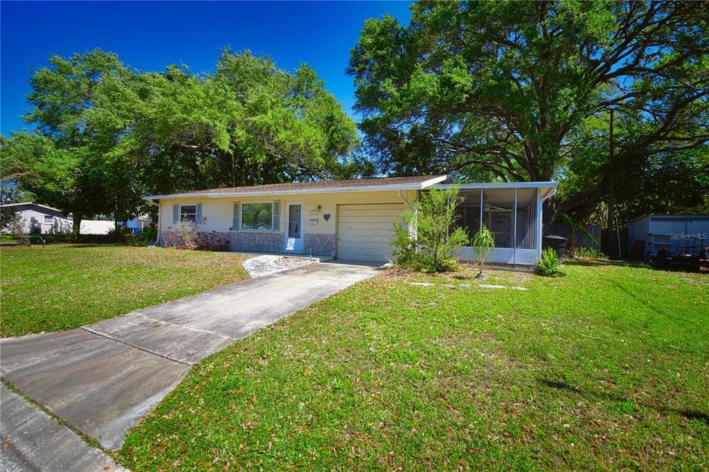 1897 53RD STREET N ST PETERSBURG, FL 33710