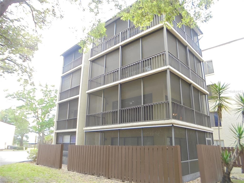 700 STARKEY ROAD UNIT 623 LARGO, FL 33771