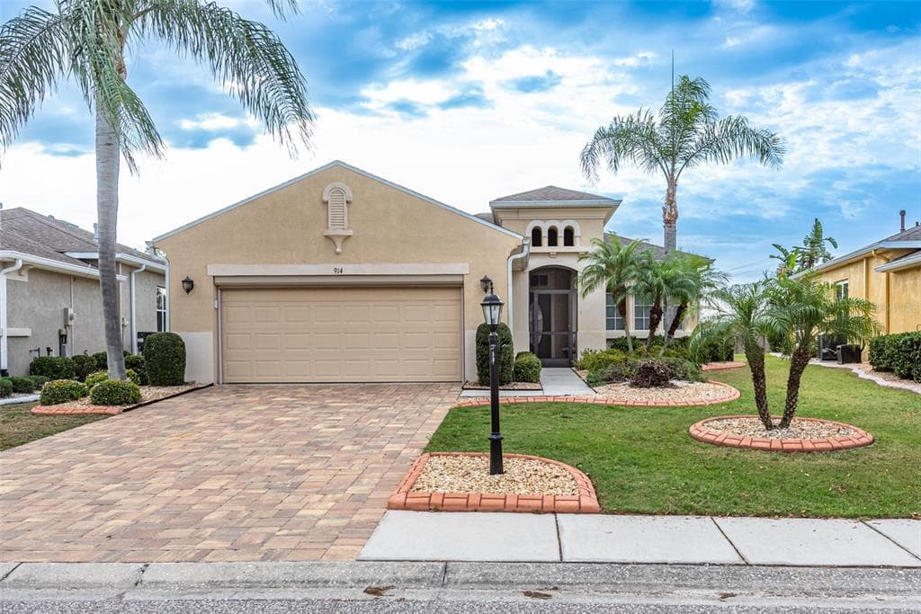 914 REGAL MANOR WAY