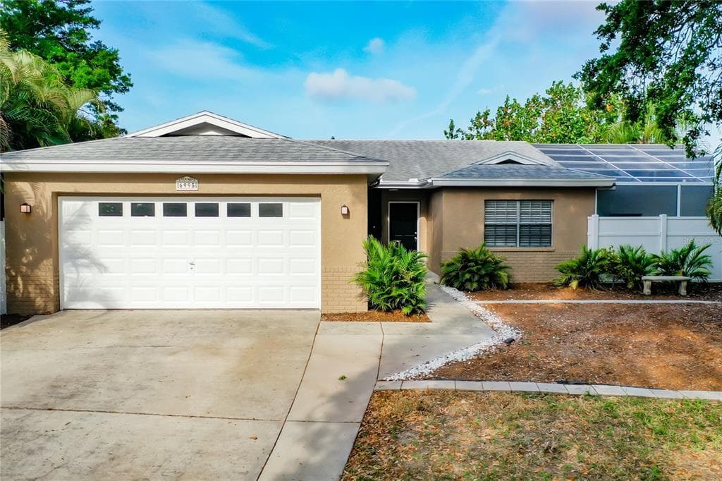 6995 122ND DRIVE LARGO, FL 33773