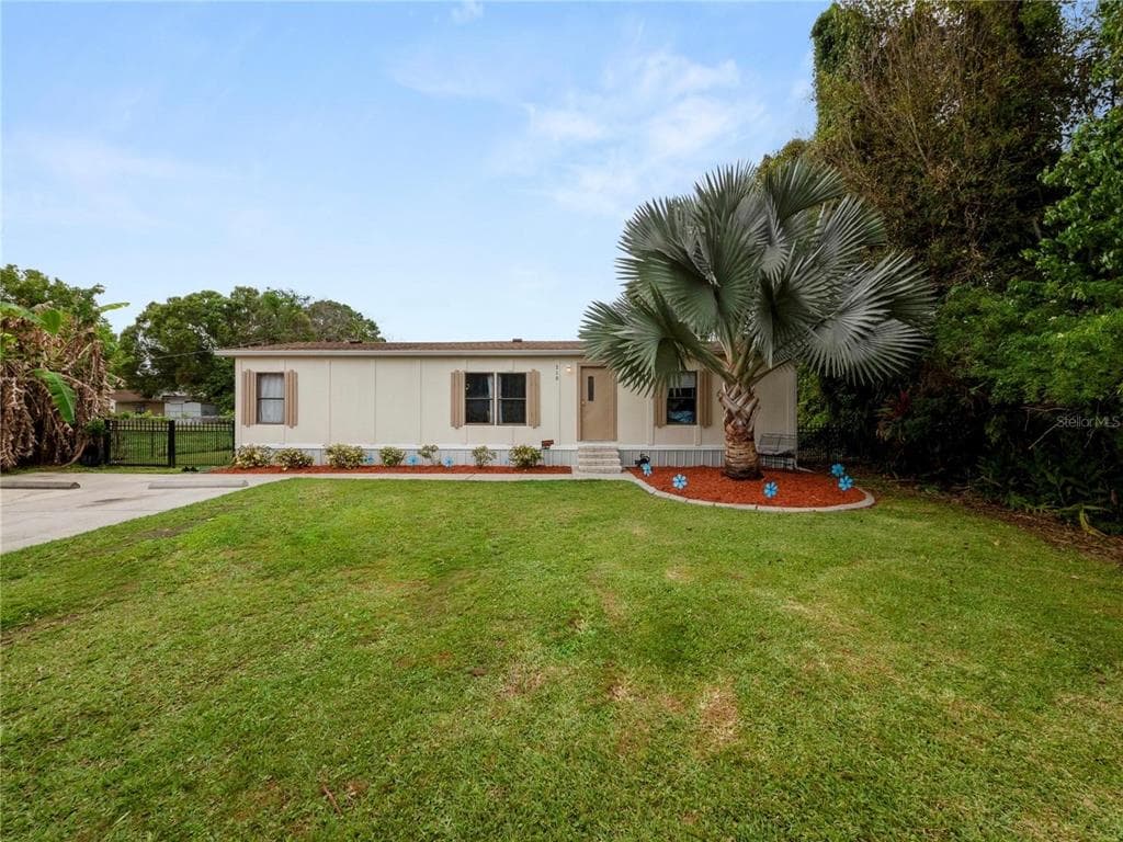 319 S EASTSIDE DRIVE LAKELAND, FL 33801