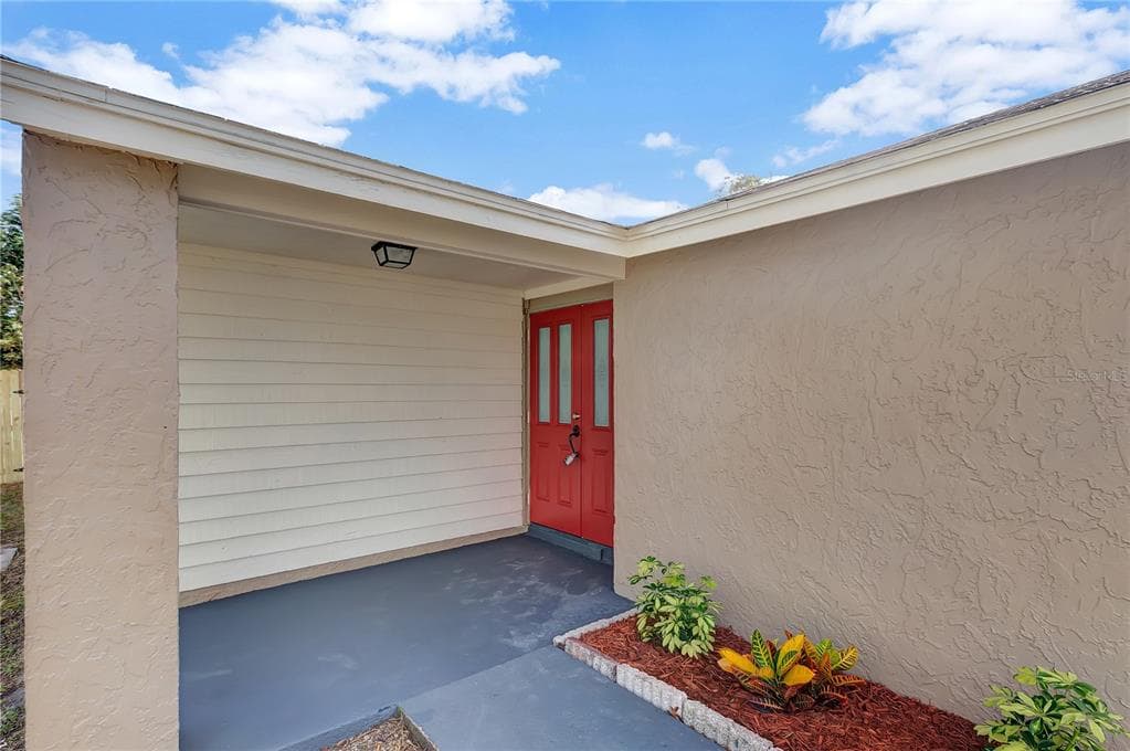 3202 RUSSETT DRIVE TAMPA, FL 33618