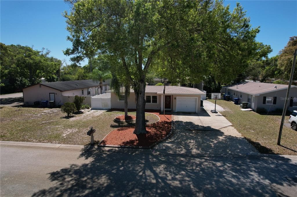 3168 MEADOW LAKE AVENUE LARGO, FL 33771