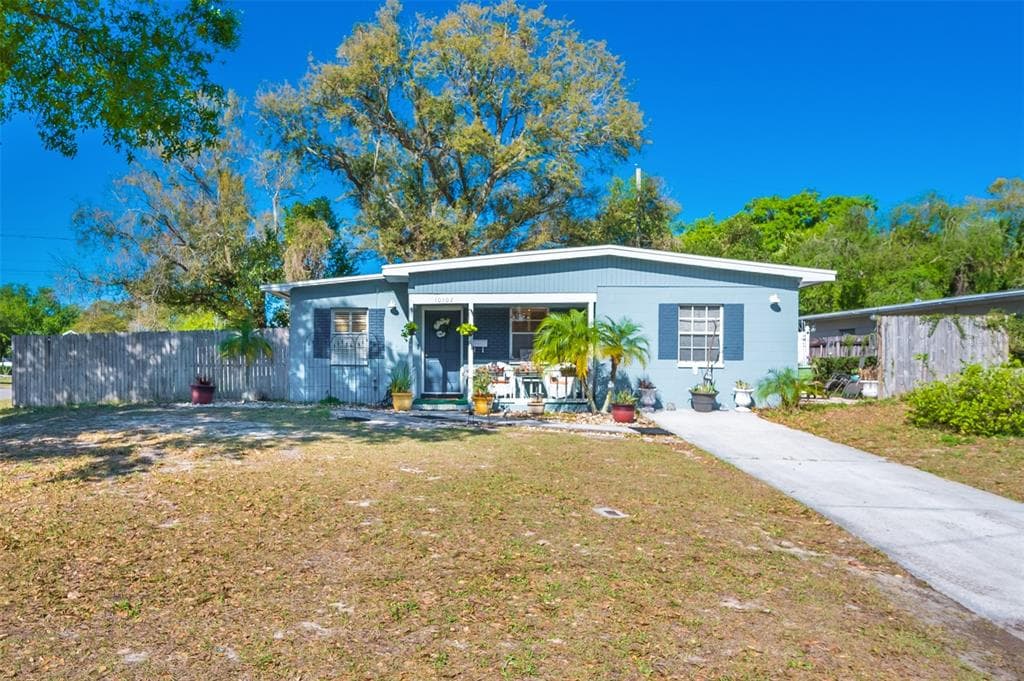 10102 N HIGHLAND AVENUE TAMPA, FL 33612