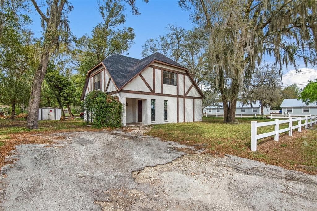 10102 MORRIS BRIDGE ROAD TEMPLE TERRACE, FL 33637
