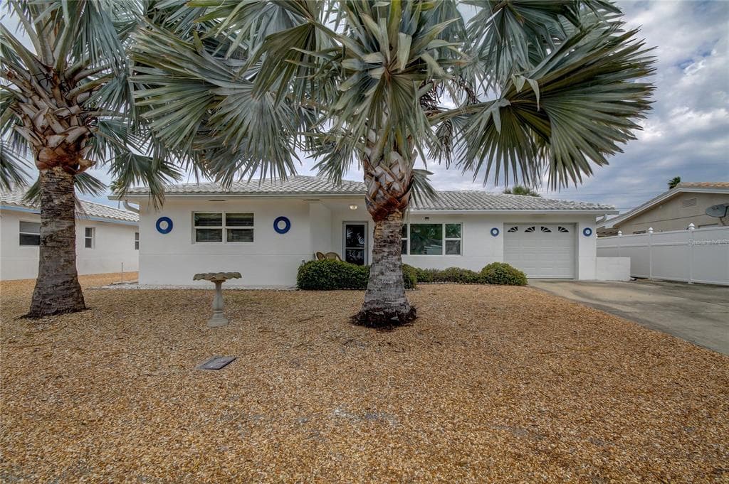 213 45TH AVENUE ST PETE BEACH, FL 33706