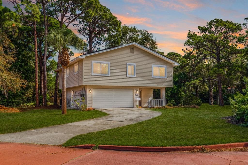 1300 PLEASANT WAY S ST PETERSBURG, FL 33705
