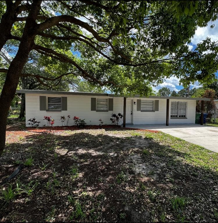 4010 TREASURE CIRCLE TAMPA, FL 33616