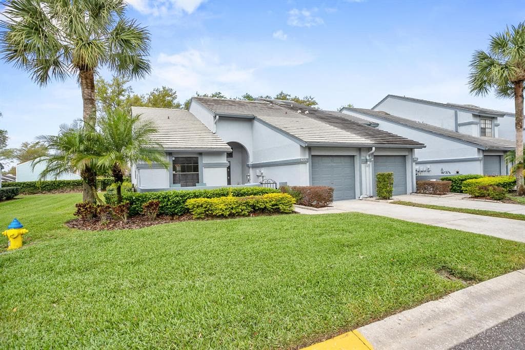 4215 BRENTWOOD PARK CIRCLE TAMPA, FL 33624