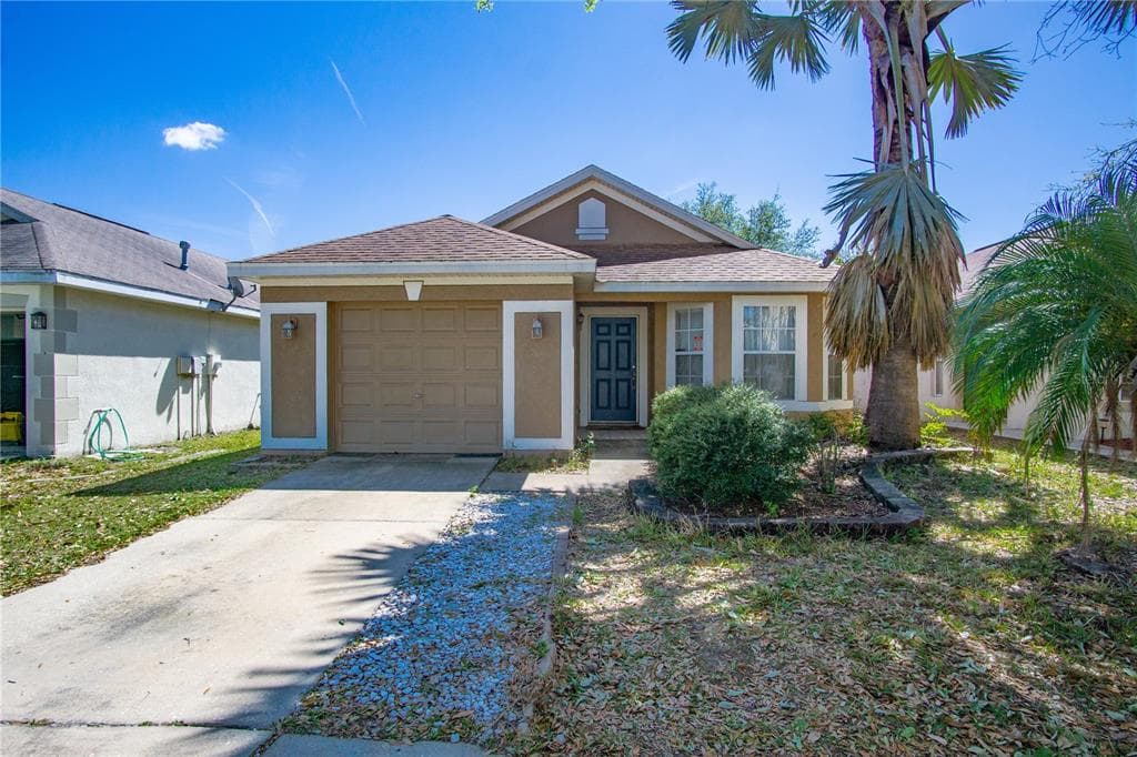 7529 OXFORD GARDEN CIRCLE
